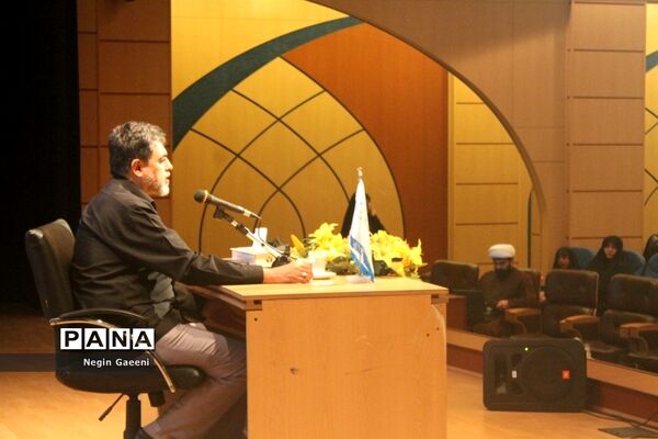 برگزاری همایش دختران مکتبی در قم