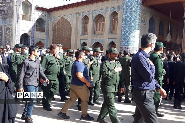 مراسم تشییع پیکر دو شهید جوان امنیت در حرم مطهر شاهچراغ (ع)