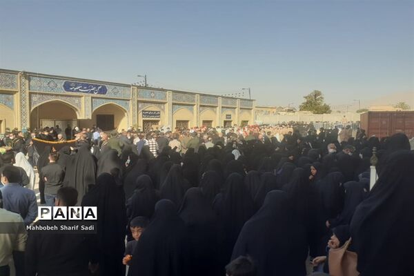 تشییع پیکر مطهر دو شهید امنیت در شیراز