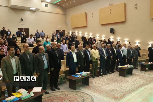 نشست مطبوعاتی مدیرکل جهاد کشاورزی آذربایجان شرقی با اصحاب رسانه