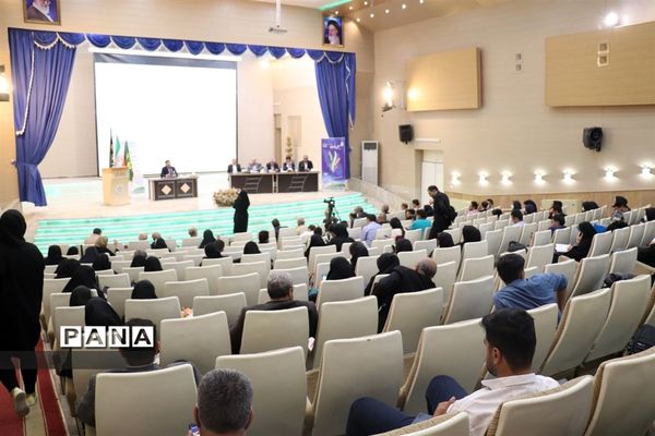 نشست مطبوعاتی مدیرکل جهاد کشاورزی آذربایجان شرقی با اصحاب رسانه