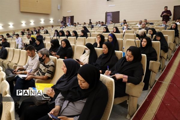 نشست مطبوعاتی مدیرکل جهاد کشاورزی آذربایجان شرقی با اصحاب رسانه