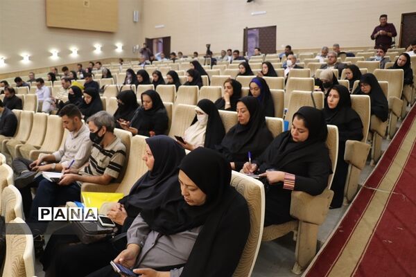 نشست مطبوعاتی مدیرکل جهاد کشاورزی آذربایجان شرقی با اصحاب رسانه