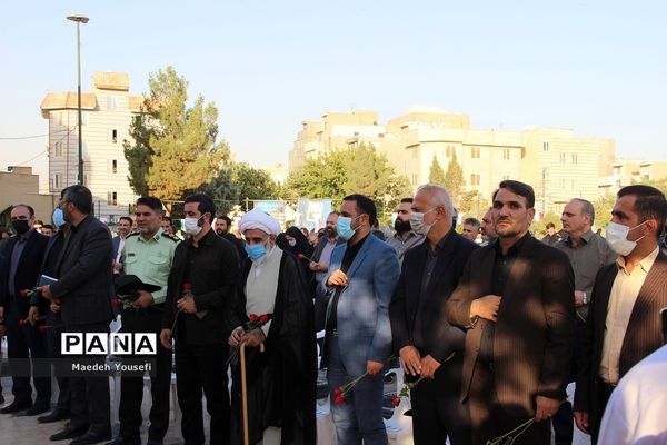 عطرافشانی و گلباران مزارشهدای آستان مقدس امامزاده عقیل (ع) اسلامشهر