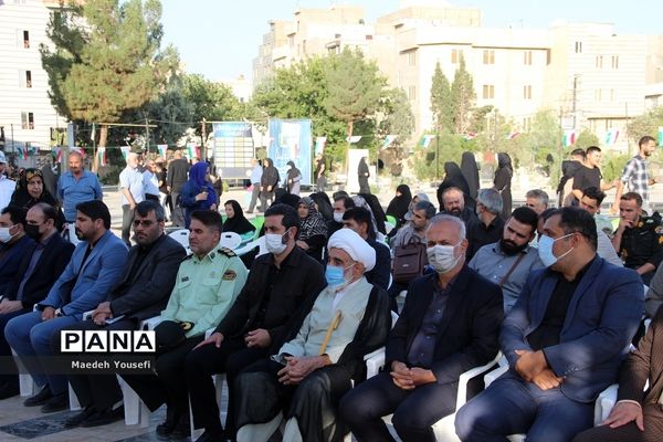 عطرافشانی و گلباران مزارشهدای آستان مقدس امامزاده عقیل (ع) اسلامشهر