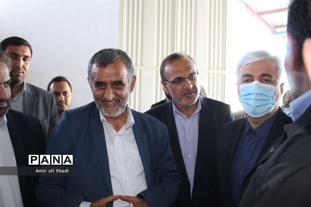 بازدید وزیر ورزش و جوانان از سالن امام رضا(ع) سورک