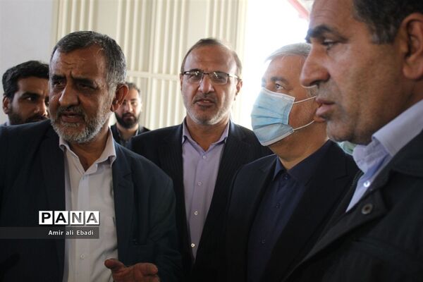 بازدید وزیر ورزش و جوانان از سالن امام رضا(ع) سورک