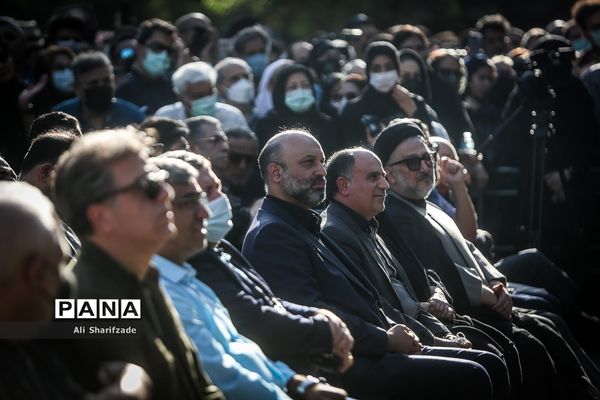 مراسم تشییع پیکر هوشنگ ابتهاج