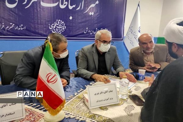 حضور وزیر آموزش و پرورش کشور درمصلای بیرجند و دیدار با مردم