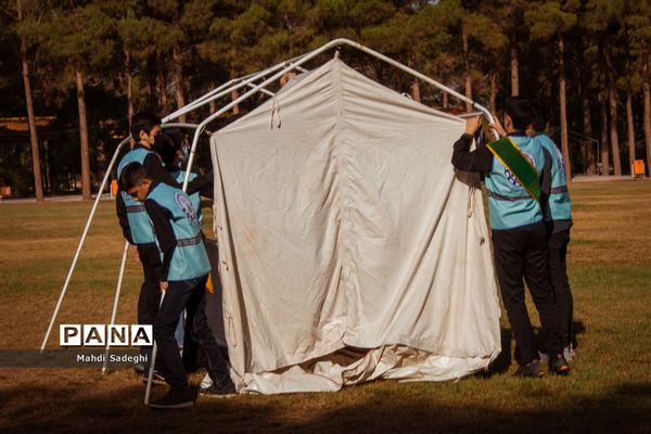 کارگاه‌های آموزشی دومین روز اردوی قطبی اعضای سازمان دانش‌آموزی
