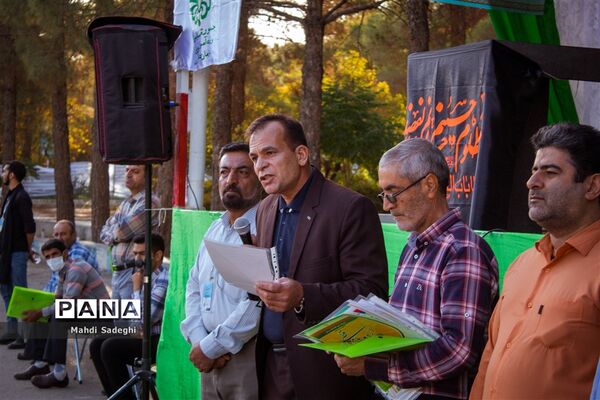 صبحگاه دومین روز اردوی قطبی اعضای سازمان دانش‌آموزی