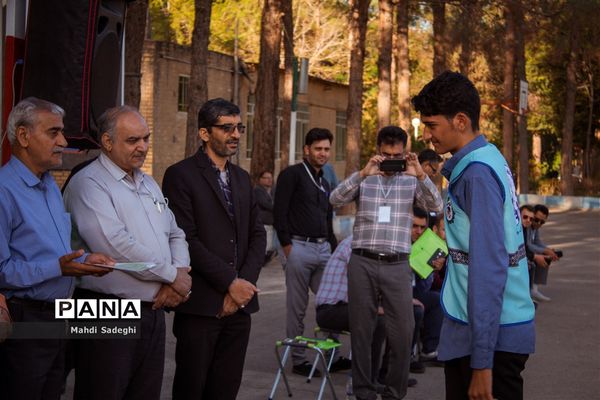 صبحگاه دومین روز اردوی قطبی اعضای سازمان دانش‌آموزی