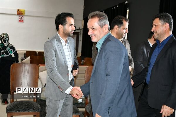 میزخدمت در محمودآباد