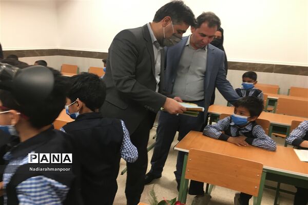 افتتاح مدرسه ۶ کلاسه مادر در مهرشهر بیرجند با حضور وزیرآموزش و پرورش