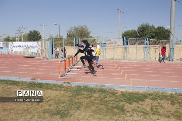 برگزاری روز سوم مسابقات دانش‌آموزی دختر سراسر کشور در شهرکرد