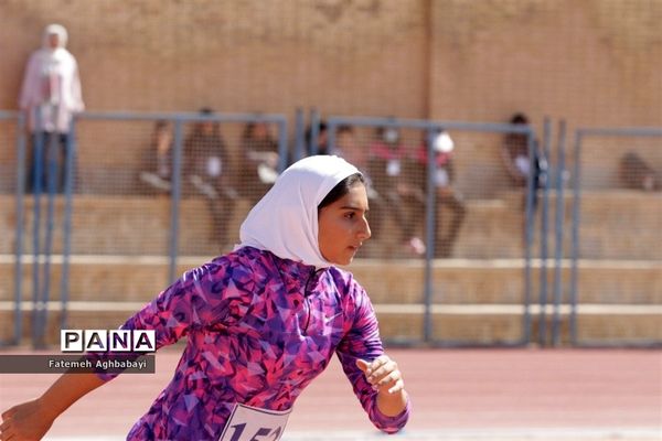 برگزاری روز سوم مسابقات دانش‌آموزی دختر سراسر کشور در شهرکرد