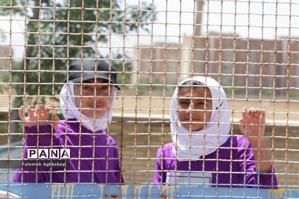 برگزاری روز سوم مسابقات دانش‌آموزی دختر سراسر کشور در شهرکرد