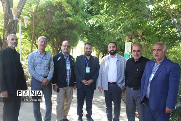 بازدید قائم مقام معاون وزیر در سازمان دانش‌آموزی از اردوی قطبی اعضای سازمان دانش‌آموزی