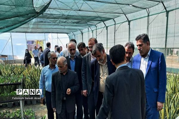 افتتاح گلخانه گل‌های زینتی در اسرم