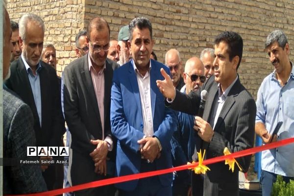 افتتاح گلخانه گل‌های زینتی در اسرم