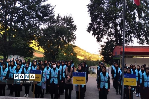 برنامه صبحگاه ‌اردوی‌ قطبی اعضای سازمان دانش‌آموزی در گلستان