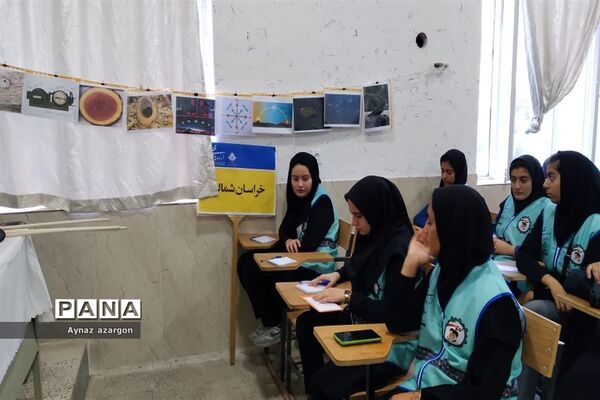 حضور دانش‌آموزان در کلاس‌های آموزشی اردوی قطبی در گلستان