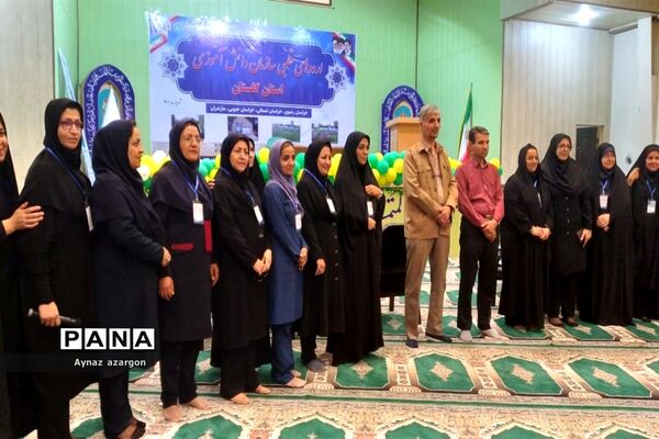 حس رقابت و هیجان بین استان‌ها‌ی حاضر در اردوی قطبی اعضای سازمان دانش‌آموزی