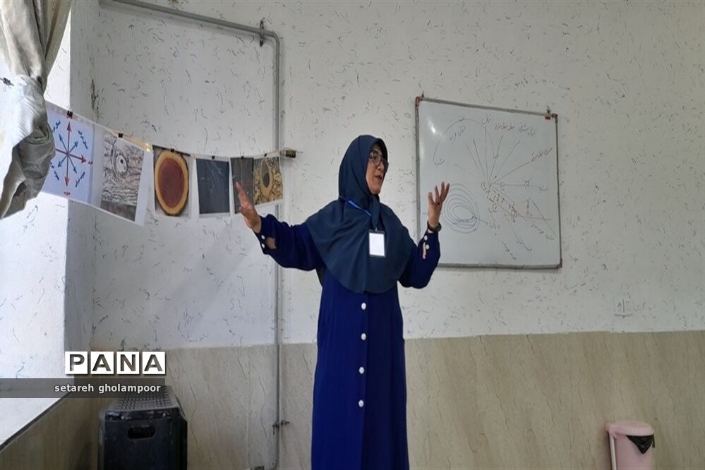 برگزاری کلاس آموزشی (قطب‌نما و قبله‌نما) برای اعضای اعزامی به اردوی قطبی گلستان