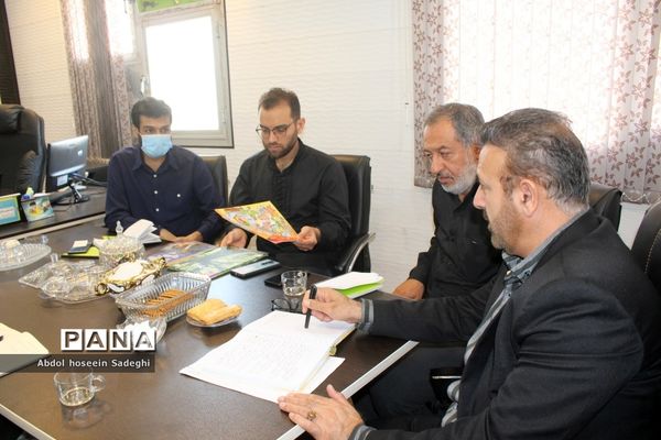 نشست تخصصی نمایندگان مدارس راهیان کوثر بوشهر