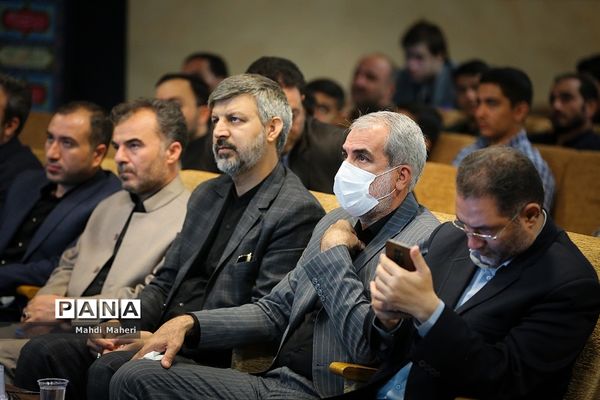 همایش «مداحان تعلیم و تربیت» در حرم مطهر امام خمینی(ره)