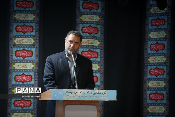 همایش «مداحان تعلیم و تربیت» در حرم مطهر امام خمینی(ره)