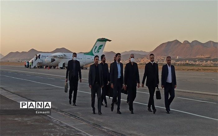 وزیر آموزش و پرورش دقایقی پیش وارد شهرکرد شد