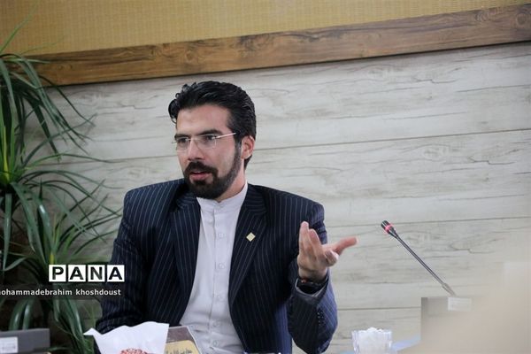 جلسه هم‌اندیشی روابط عمومی‌های قطب شهید برونسی به‌مناسبت هفته دولت