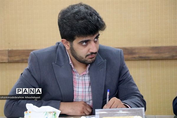 جلسه هم‌اندیشی روابط عمومی‌های قطب شهید برونسی به‌مناسبت هفته دولت