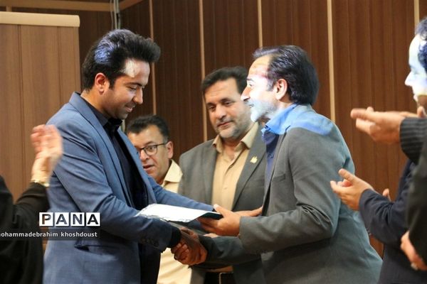 جلسه هم‌اندیشی روابط عمومی‌های قطب شهید برونسی به‌مناسبت هفته دولت