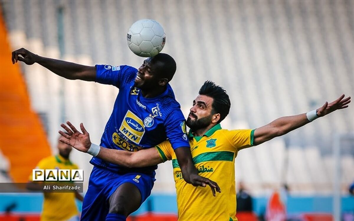 بازیکنی که گفت در استقلال اسیر شده در آستانه پرسپولیسی‌شدن است!