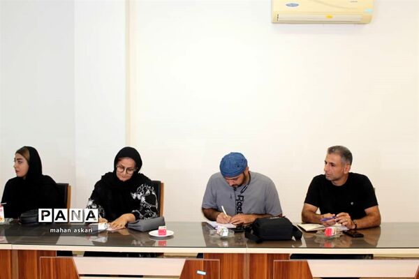 نشست شورای فرهنگ و هنر شهرستان گلوگاه