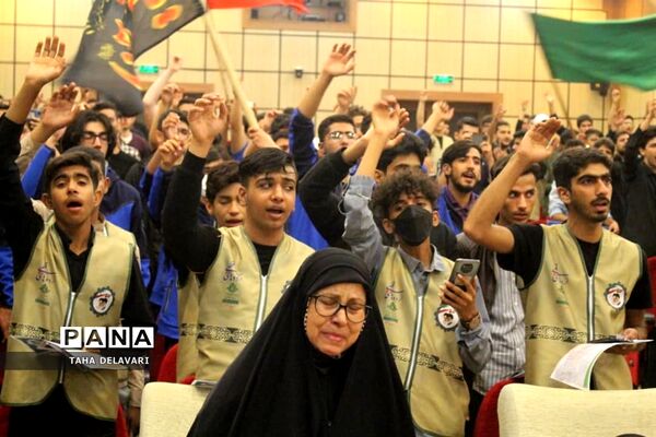 نشست جهاد تبیین در اردوی قطبی اعضای سازمان دانش‌آموزی در اردوگاه دماوند