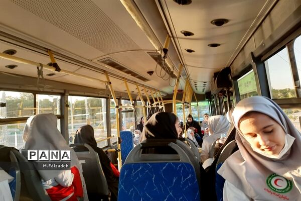 بدرقه جلو داران هلال احمر برای اربعین