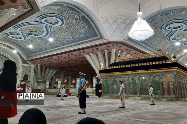 بدرقه جلو داران هلال احمر برای اربعین