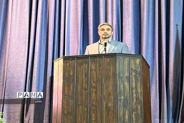 همایش همدلی با شکوفه‌ها ویژه اولیای پیش دبستان و اول ابتدایی
