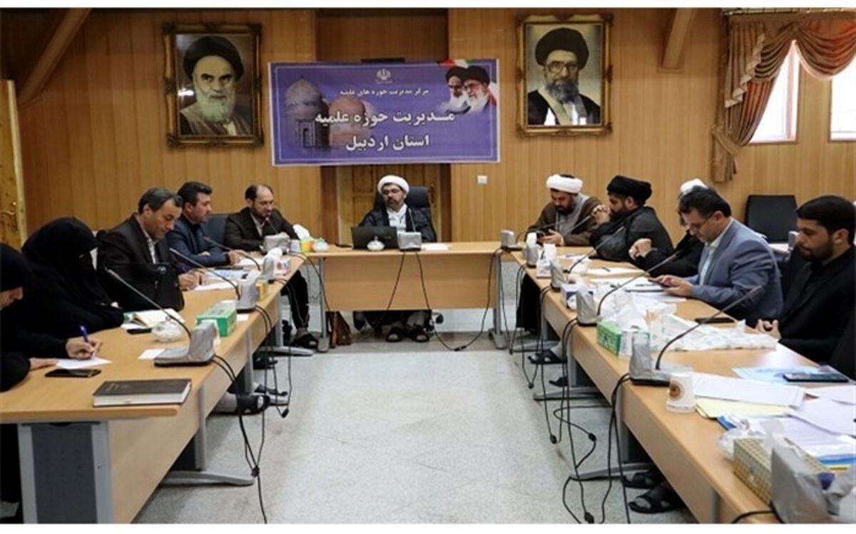 یکی از اهداف انقلاب اسلامی تربیت نسلی مومن، متعهد، فکور و انقلابی است