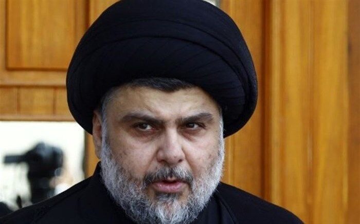 مقتدی صدر از سیاست کناره‌گیری کرد