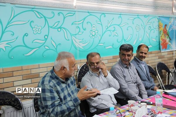 جلسه نمایندگان شورای موسسان مدارس غیردولتی شهرستان‌های استان تهران