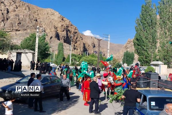 حرکت نمادین ورود اسرای مظلوم کربلا به شهر شام