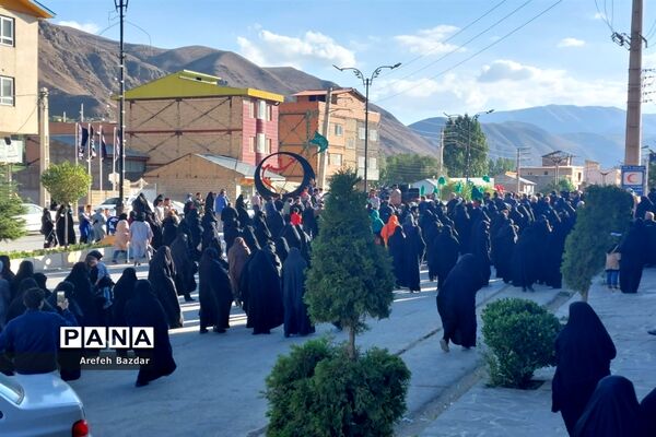 حرکت نمادین ورود اسرای مظلوم کربلا به شهر شام