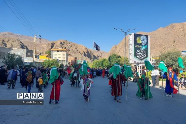 حرکت نمادین ورود اسرای مظلوم کربلا به شهر شام