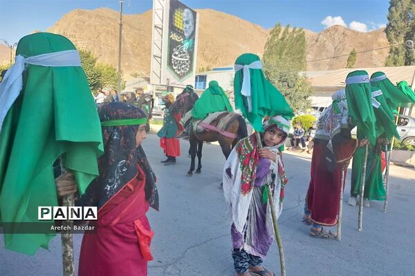 حرکت نمادین ورود اسرای مظلوم کربلا به شهر شام