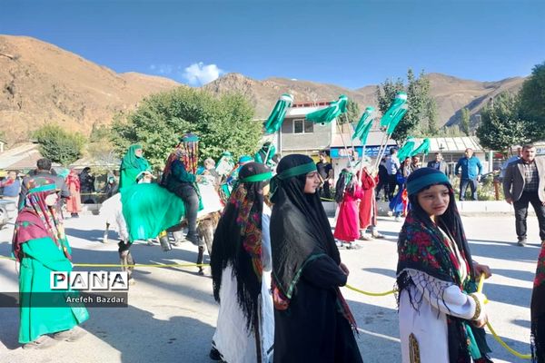 حرکت نمادین ورود اسرای مظلوم کربلا به شهر شام