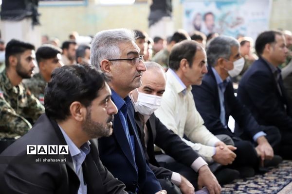 آیین غبارروبی و عطرافشانی مزار شهدا به‌مناسبت هفته دولت